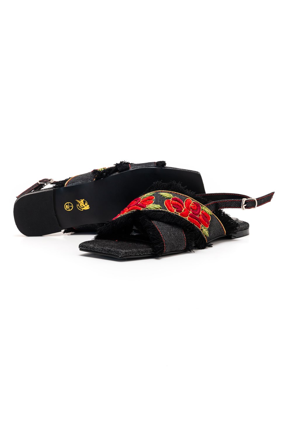 Ghuncha black sandals