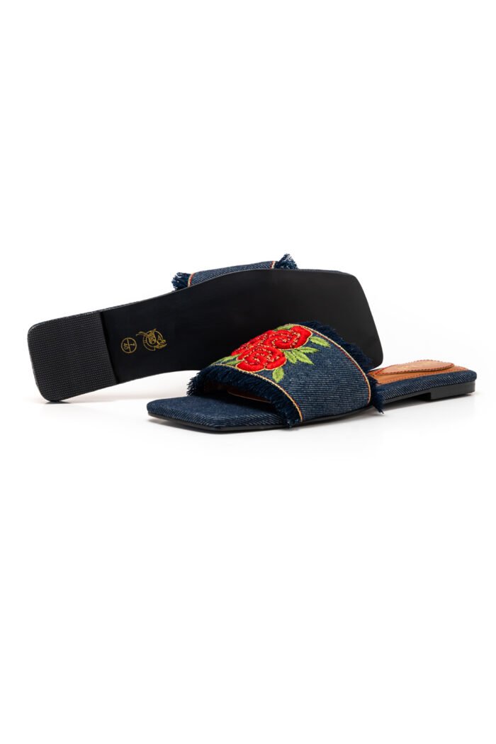 Guljan blue slippers