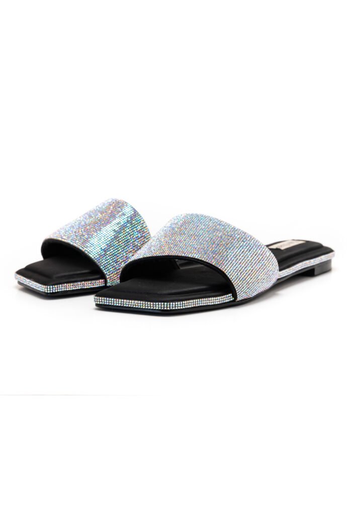 Black Eye silver slippers
