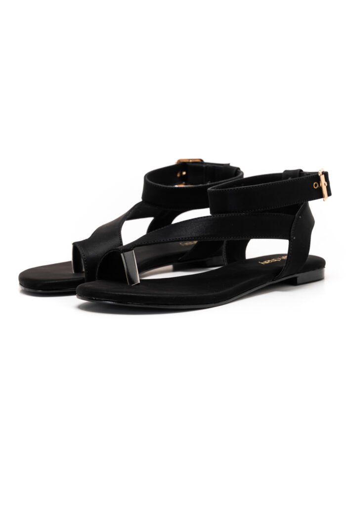 VIDIA black sandals
