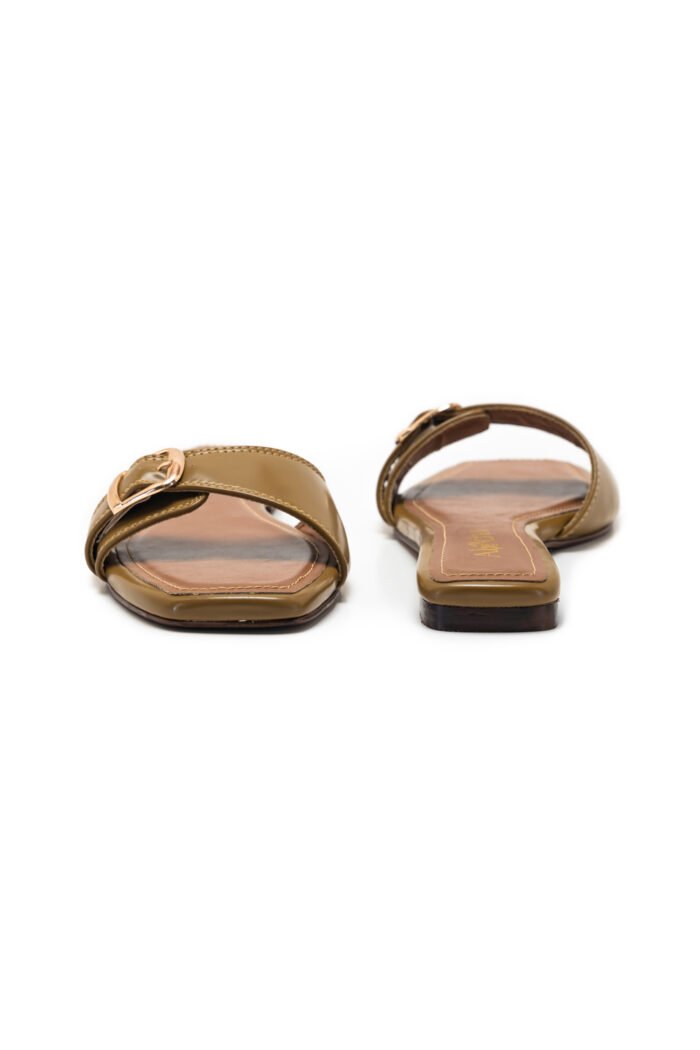 Moana brown slippers