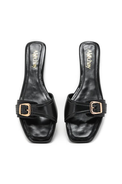 Moana black slippers