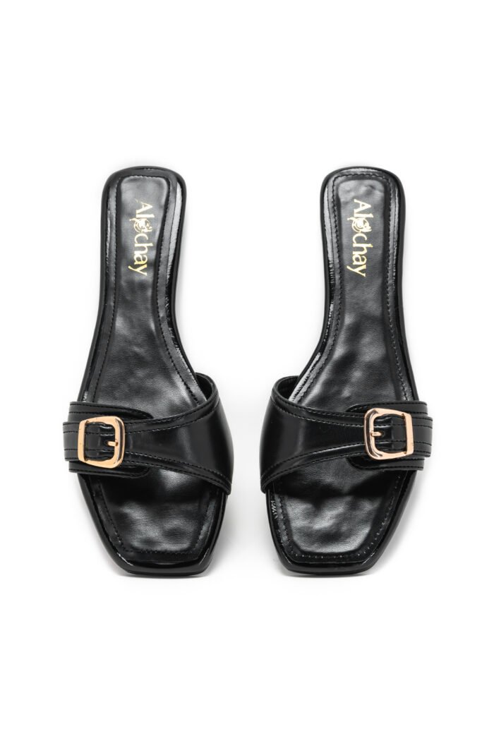 Moana black slippers