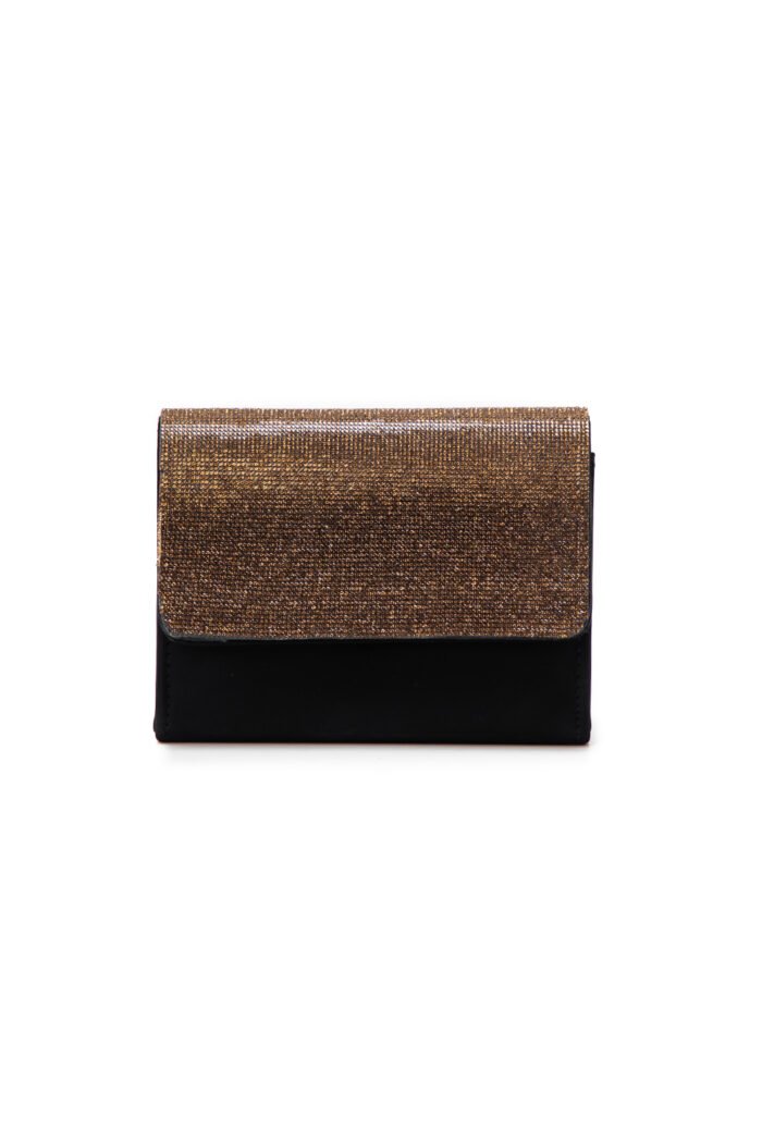 Noctara clutch