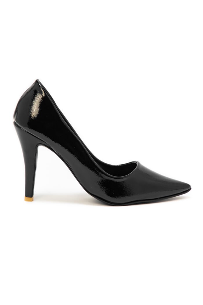 Mond Beauty Court Shoes